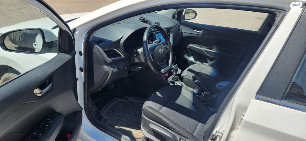 יונדאי אקסנט i25