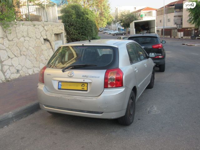 טויוטה קורולה