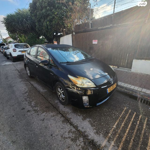 מודעת רכב טויוטה פריוס