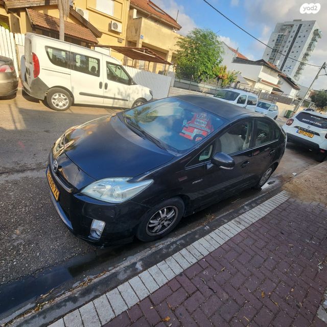 מודעת רכב טויוטה פריוס