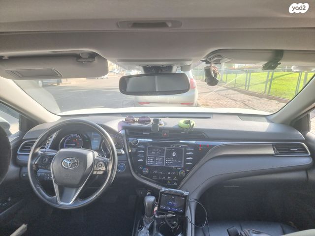 טויוטה קאמרי