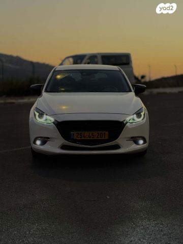 מודעת רכב מאזדה 3