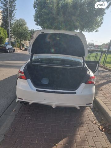 טויוטה קאמרי