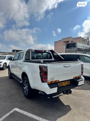 איסוזו די-מקס