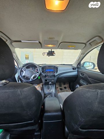 מיצובישי טרייטון / L200