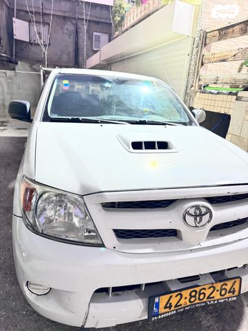 טויוטה היילקס ויגו