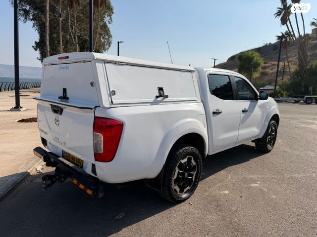 ניסאן נבארה