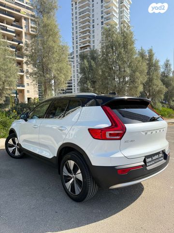 וולוו XC40