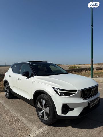 וולוו XC40