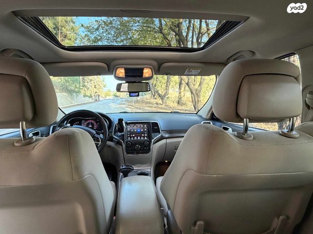 מודעת רכב ג'יפ גרנד צ'ירוקי