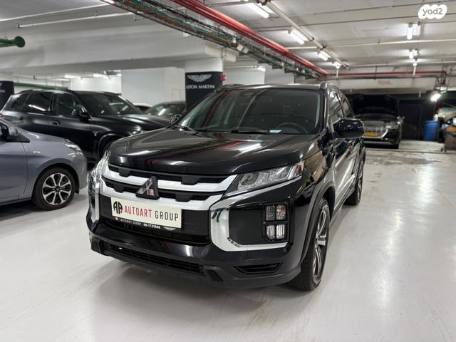 מודעת רכב מיצובישי ASX