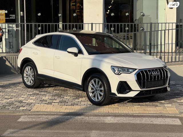 מודעת רכב אאודי Q3 1