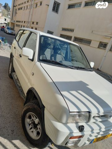 ניסאן טראנו