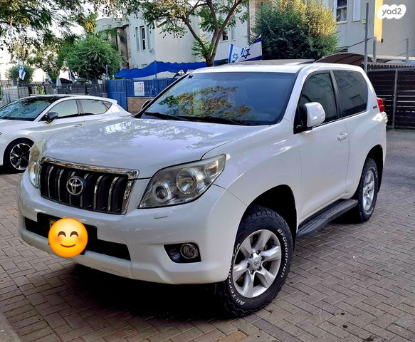 טויוטה לנד קרוזר