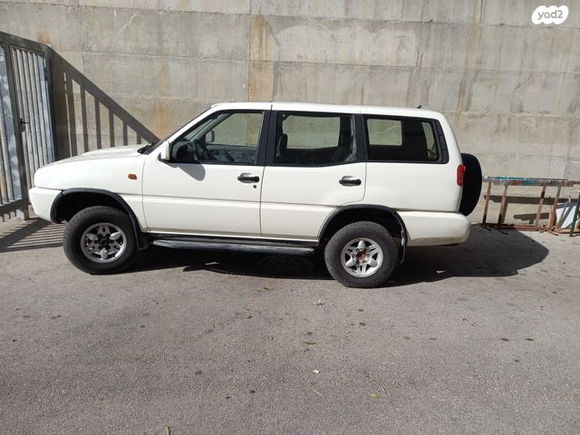 ניסאן טראנו