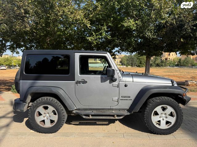 מודעת רכב ג'יפ רנגלר 2