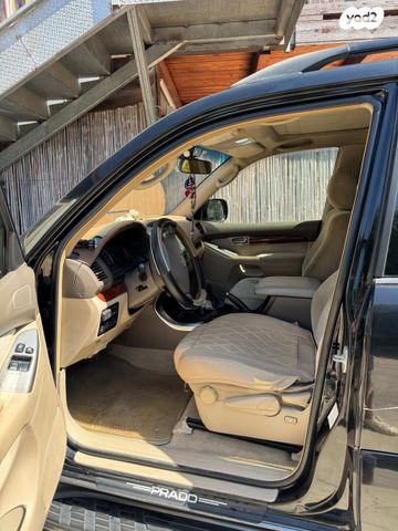 טויוטה לנד קרוזר