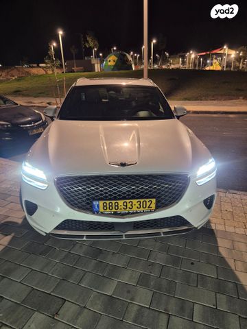 ג'נסיס GV70
