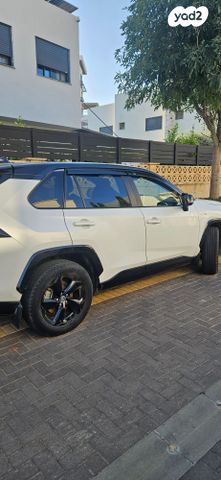 מודעת רכב טויוטה RAV4