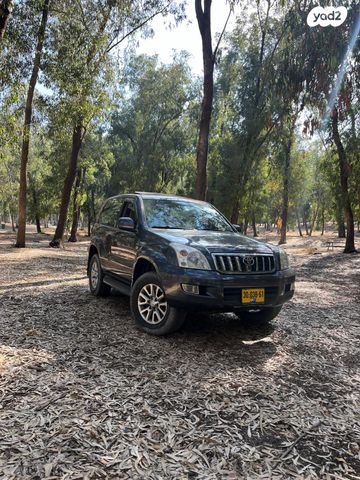 טויוטה לנד קרוזר