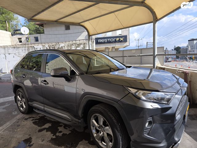 טויוטה RAV4