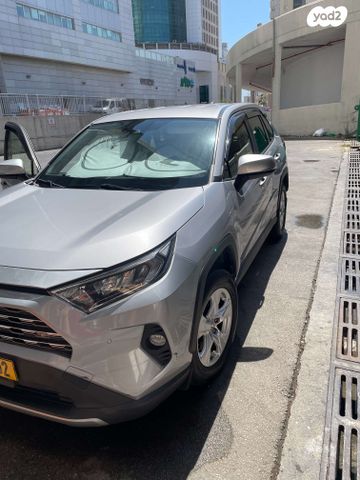 מודעת רכב טויוטה RAV4