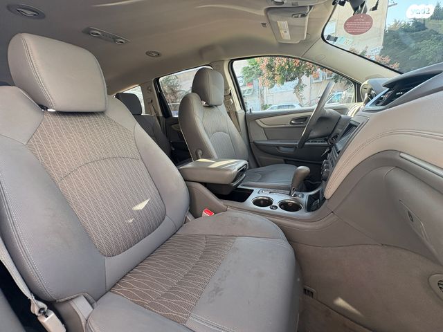 שברולט טראוורס