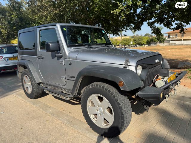 מודעת רכב ג'יפ רנגלר 1