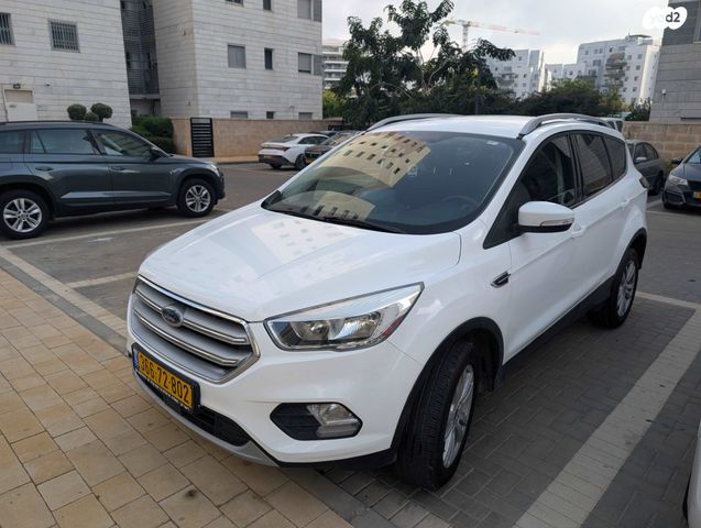 מודעת רכב פורד קוגה