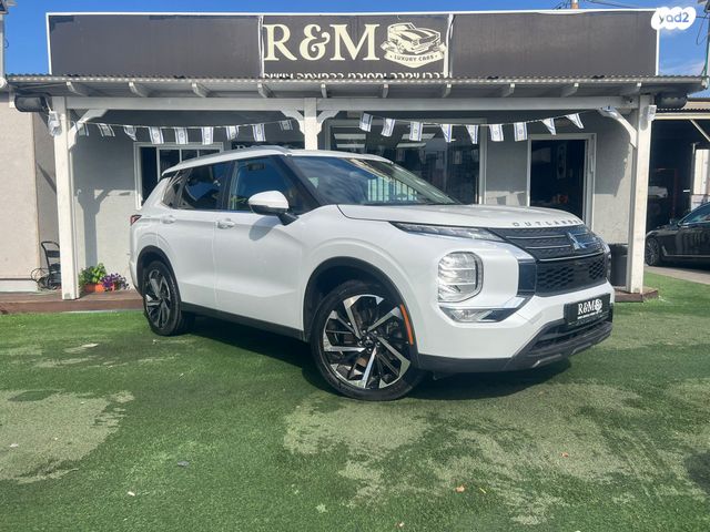 מיצובישי אאוטלנדר