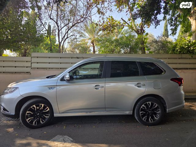 מודעת רכב מיצובישי אאוטלנדר