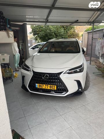 לקסוס NX
