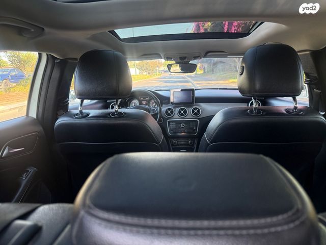 מרצדס-בנץ GLA