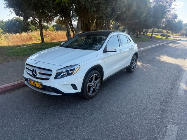 מודעת רכב מרצדס-בנץ GLA