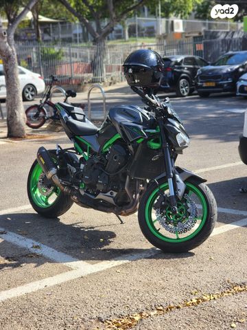 מודעת רכב קאוואסאקי Z900