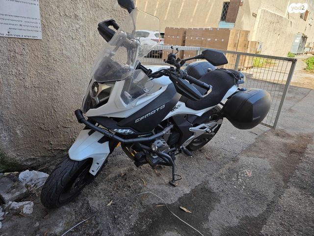 CF MOTO 650MT