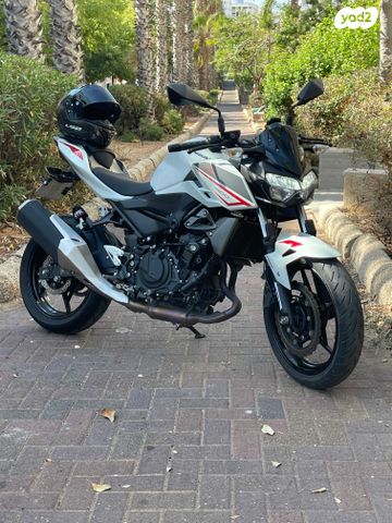 קאוואסאקי Z400