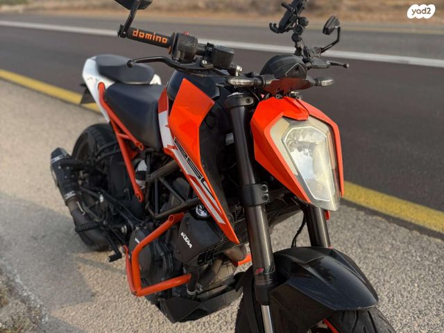 KTM Naked Duke 250