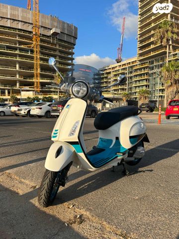 פיאג'ו וספה פרימוורה 125