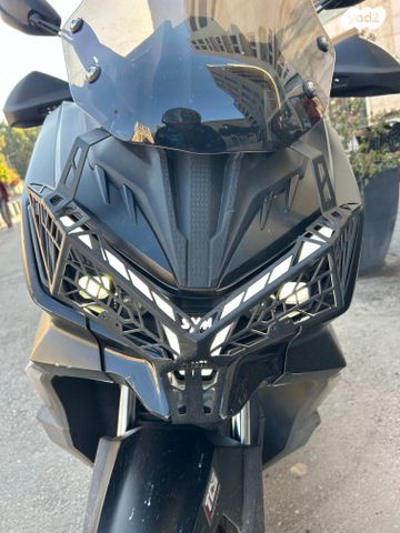 סאן יאנג ADX 300