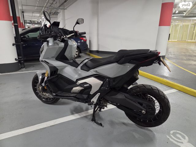 הונדה X-ADV750