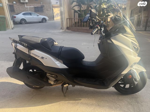 סאן יאנג ג'וי-מקס Z-300