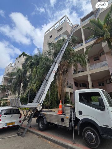 מודעת רכב מנוף