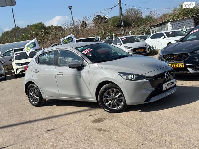 מודעת רכב מאזדה 2