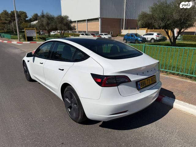 מודעת רכב טסלה מודל 3 1