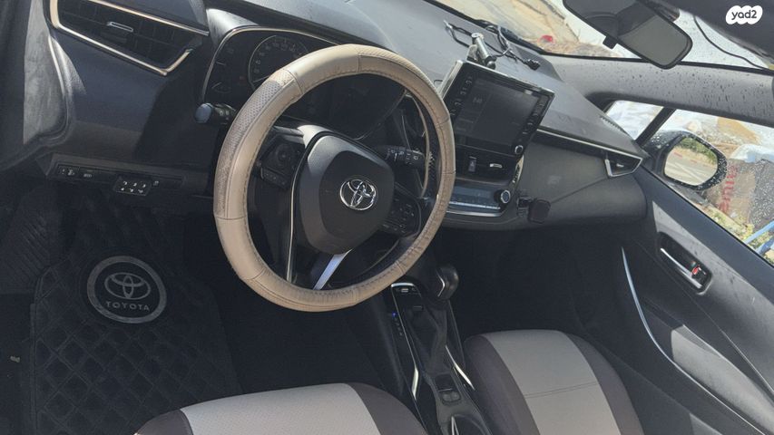 טויוטה קורולה