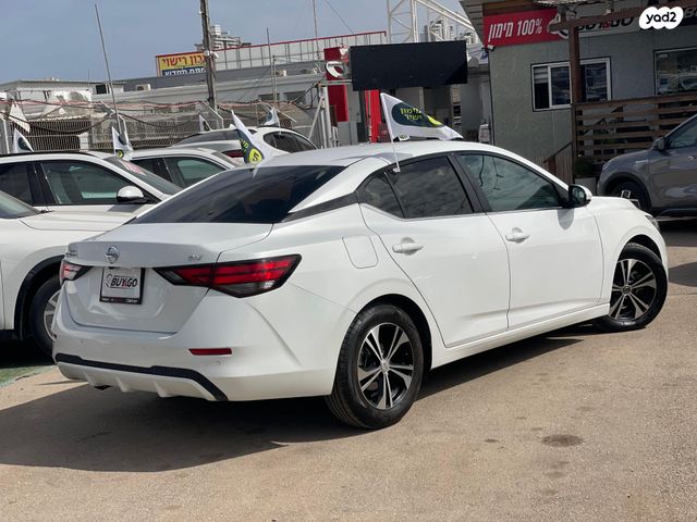 ניסאן סנטרה