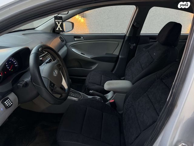 יונדאי אקסנט i25