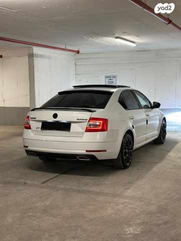 סקודה אוקטביה