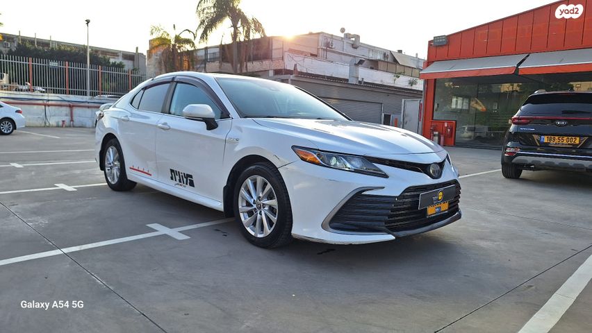 מודעת רכב טויוטה קאמרי